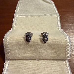 James Avery Rare Retired Sterling Silver Tiny Small Owl Bird Stud Earrings 925